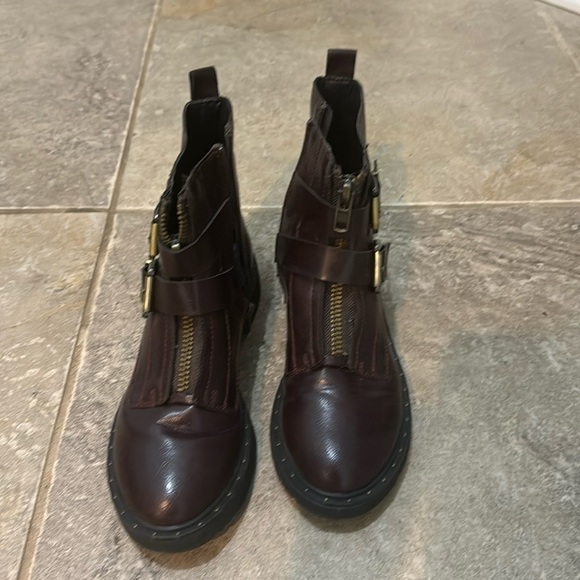 Dirty Laundry Shoes - Excellent condition boots